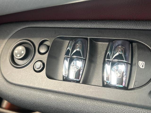 ＭＩＮＩ クーパーＳ　クラブマン　クロスパンチ入革シートセット　ペッパーＰＫＧ　純正１８インチＡＷ　ＬＥＤヘッドライト　純正ナビ　リアビューカメラ　禁煙車　ＥＴＣ　クルーズコントロール　コンフォートアクセス　前席シートヒーター（37枚目）