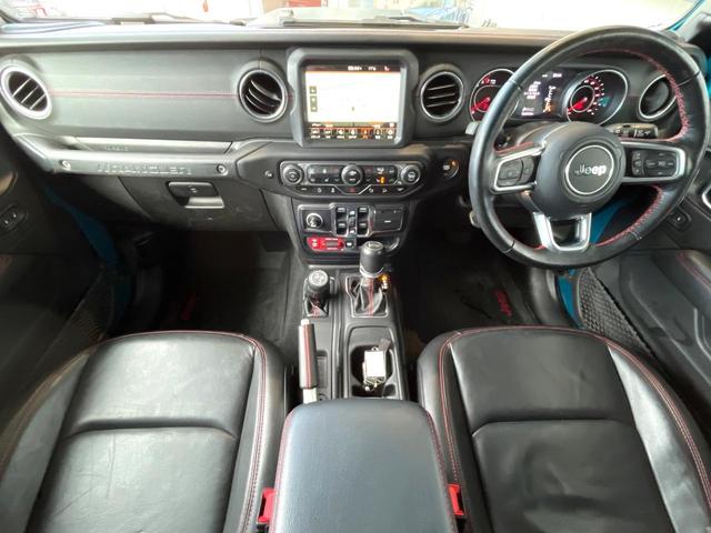 ジープ・ラングラーアンリミテッド ルビコン リーコン 100台限定車 1オーナー 禁煙 カープレイ 純正ナビ フルセグ バック/フロント/サイドカメラ Bluetooth アダプティブクルコン 黒革シート シートヒーター LEDヘッドライト スマートキー(2枚目)