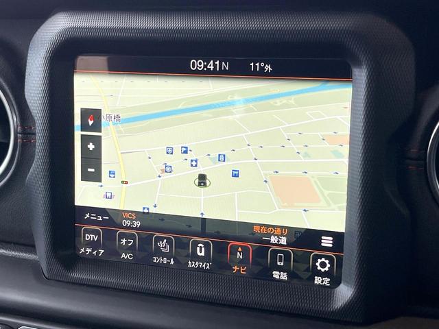 ジープ・ラングラーアンリミテッド ルビコン リーコン 100台限定車 1オーナー 禁煙 カープレイ 純正ナビ フルセグ バック/フロント/サイドカメラ Bluetooth アダプティブクルコン 黒革シート シートヒーター LEDヘッドライト スマートキー(5枚目)