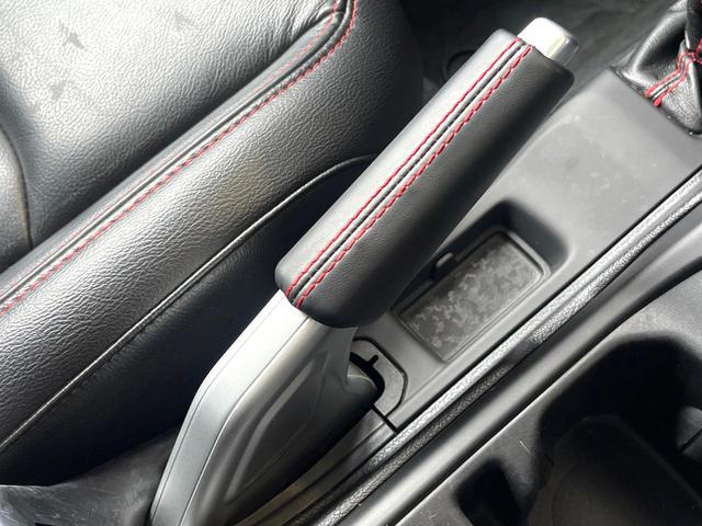 ジープ・ラングラーアンリミテッド ルビコン リーコン 100台限定車 1オーナー 禁煙 カープレイ 純正ナビ フルセグ バック/フロント/サイドカメラ Bluetooth アダプティブクルコン 黒革シート シートヒーター LEDヘッドライト スマートキー(29枚目)