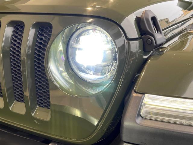 ジープ・ラングラーアンリミテッド サハラ・サージグリーン　２００台限定車　１オーナー　禁煙車　純正ナビ　バックカメラ　カープレイ　アダプティブクルコン　ブラインドスポットアシスト　シートヒーター　ステアリングヒーター　ＬＥＤヘッドライト　ＡＬＰＩＮＥ　ＥＴＣ（13枚目）