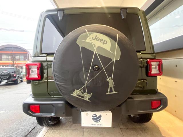 ジープ・ラングラーアンリミテッド サハラ・サージグリーン　２００台限定車　１オーナー　禁煙車　純正ナビ　バックカメラ　カープレイ　アダプティブクルコン　ブラインドスポットアシスト　シートヒーター　ステアリングヒーター　ＬＥＤヘッドライト　ＡＬＰＩＮＥ　ＥＴＣ（15枚目）