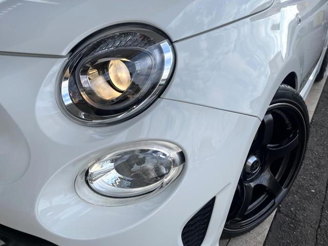 ���w�b�h���C�g�F�w�b�h���C�g�͉��΂݂����Ȃ��A�Y��ȏ�Ԃ�ۂ��Ă���܂��B���΂ݖh�~�̃����Y�R�[�e�B���O�̎{�H���\�ł������܂��B