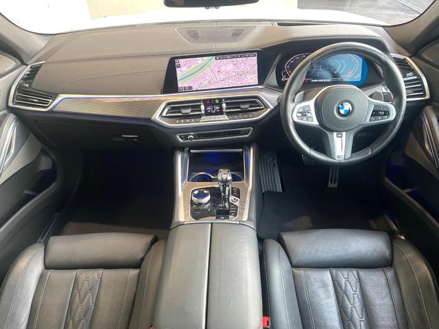 Ｘ６ ｘＤｒｉｖｅ　３５ｄ　Ｍスポーツ　プラスパッケージ　サンルーフ　ハーマンカードンサウンドシステム　ブラックレザーシート　純正２２オプションインチアルミホイール　全周囲カメラ　レーダークルーズコントロール　ＥＴＣ　１オーナー　禁煙車（2枚目）