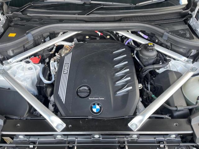 Ｘ６ ｘＤｒｉｖｅ　３５ｄ　Ｍスポーツ　プラスパッケージ　サンルーフ　ハーマンカードンサウンドシステム　ブラックレザーシート　純正２２オプションインチアルミホイール　全周囲カメラ　レーダークルーズコントロール　ＥＴＣ　１オーナー　禁煙車（19枚目）