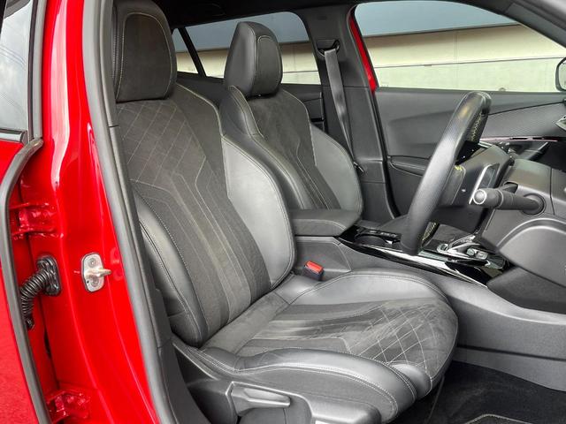 2008 GT パノラミックサンルーフ 禁煙車 ApppleCarPlay バックカメラ FOCALサラウンドシステム ブラインドスポット アダプティブクルコン アクティブセーフティブレーキ 前席シートヒーター(9枚目)