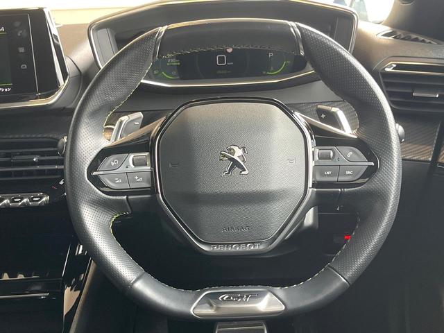 2008 GT パノラミックサンルーフ 禁煙車 ApppleCarPlay バックカメラ FOCALサラウンドシステム ブラインドスポット アダプティブクルコン アクティブセーフティブレーキ 前席シートヒーター(11枚目)