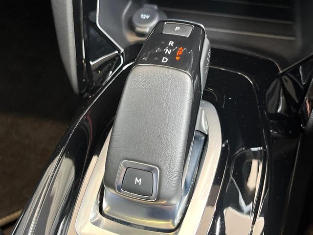 2008 GT パノラミックサンルーフ 禁煙車 ApppleCarPlay バックカメラ FOCALサラウンドシステム ブラインドスポット アダプティブクルコン アクティブセーフティブレーキ 前席シートヒーター(12枚目)