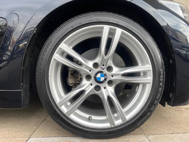 ４シリーズ ４２０ｉグランクーペ　Ｍスポーツ　レッド革シート　後期型　禁煙車　純正ナビ　バックカメラ　ＥＴＣ　Ｂｌｕｅｔｏｏｔｈ　フルセグ　バックドア　ブラインドスポット　インテリジェントセーフティー　ＬＥＤヘッドライト　前席シートヒーター（26枚目）