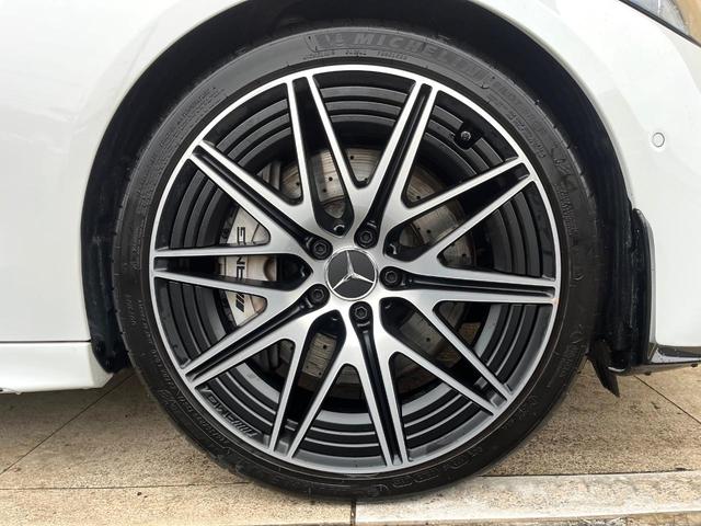 Ｃクラス Ｃ４３　４マチック　パノラミックスライディングルーフ　１オーナー　禁煙車　レーダーセーフティーＰＫＧ　純正ナビ　全周囲カメラ　黒革　Ｂｕｒｍｅｓｔｅｒサウンド　デジタルコックピット　ヘッドアップディスプレイ　パドルシフト（27枚目）