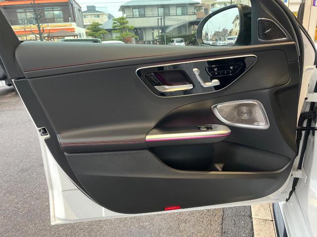 Ｃクラス Ｃ４３　４マチック　パノラミックスライディングルーフ　１オーナー　禁煙車　レーダーセーフティーＰＫＧ　純正ナビ　全周囲カメラ　黒革　Ｂｕｒｍｅｓｔｅｒサウンド　デジタルコックピット　ヘッドアップディスプレイ　パドルシフト（33枚目）