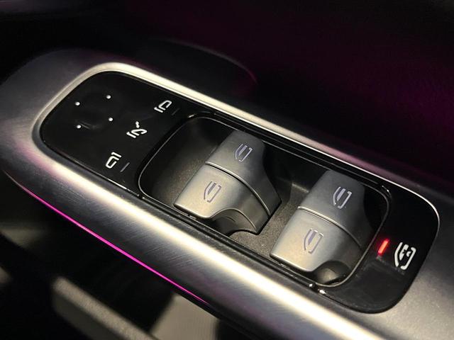Ｃクラス Ｃ４３　４マチック　パノラミックスライディングルーフ　１オーナー　禁煙車　レーダーセーフティーＰＫＧ　純正ナビ　全周囲カメラ　黒革　Ｂｕｒｍｅｓｔｅｒサウンド　デジタルコックピット　ヘッドアップディスプレイ　パドルシフト（43枚目）