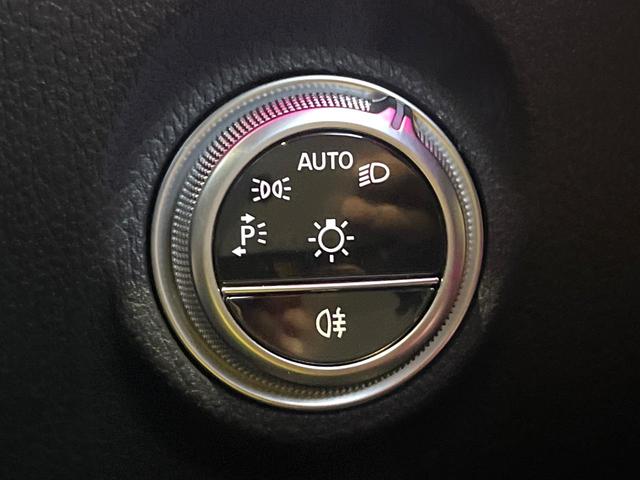 Ｃクラス Ｃ４３　４マチック　パノラミックスライディングルーフ　１オーナー　禁煙車　レーダーセーフティーＰＫＧ　純正ナビ　全周囲カメラ　黒革　Ｂｕｒｍｅｓｔｅｒサウンド　デジタルコックピット　ヘッドアップディスプレイ　パドルシフト（56枚目）