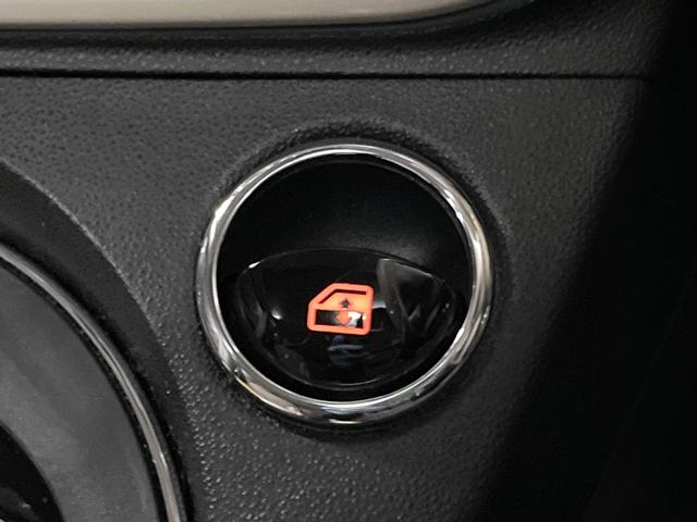 ５００ ザッフィロ　１００台限定車　ガラスルーフ　フラウ社製ブラウンレザーシート　カープレイ　Ｂｌｕｅｔｏｏｔｈ　ＨＩＤヘッドライト　フロントフォグライト　純正１６インチＡＷ　ＥＴＣ　オートエアコン　アイドリングストップ（28枚目）