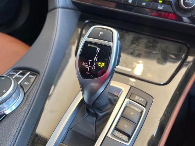 ���l�s���[�h�t���`�s�F�ʏ�͎����ł����Ȃ���ϑ��i�M�A�`�F���W�j���h���C�o�[�̑���ɂ���ĈӐ}�I�ɕς�����V�X�e���ł��B����w���i�̃h���C�u�����y���݂��������܂��I