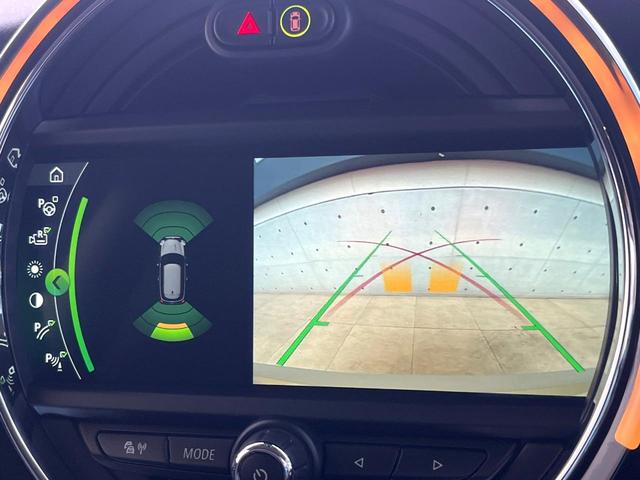 ＭＩＮＩ クーパー　ＬＥＤライトＰＫＧ　カメラ／パーキングアシストＰＫＧ　ペッパーＰＫＧ　禁煙車　純正ナビ　リアビューカメラ　インテリジェントセーフティー　ＥＴＣ　Ｂｌｕｅｔｏｏｔｈ（6枚目）