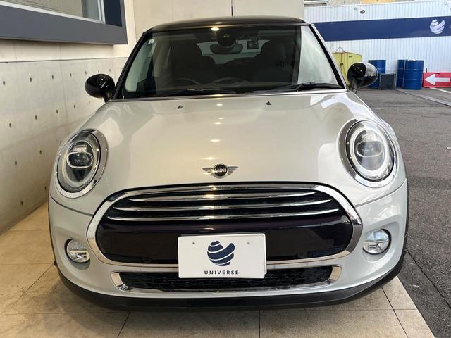 ＭＩＮＩ クーパー　ＬＥＤライトＰＫＧ　カメラ／パーキングアシストＰＫＧ　ペッパーＰＫＧ　禁煙車　純正ナビ　リアビューカメラ　インテリジェントセーフティー　ＥＴＣ　Ｂｌｕｅｔｏｏｔｈ（13枚目）