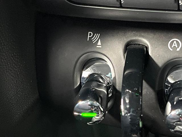 ＭＩＮＩ クーパー　ＬＥＤライトＰＫＧ　カメラ／パーキングアシストＰＫＧ　ペッパーＰＫＧ　禁煙車　純正ナビ　リアビューカメラ　インテリジェントセーフティー　ＥＴＣ　Ｂｌｕｅｔｏｏｔｈ（37枚目）
