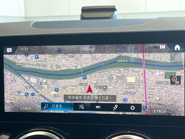 �������i�r�F��̊��̂���i�r�́A����������ԓ������o���Ă���܂��B�I�[�f�B�I�@�\���[�����Ă���܂��̂ŁA�^�]�����y���߂܂���