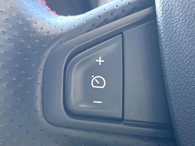 ���I�[�g�N���[�Y�R���g���[���F�������H�⎩���Ԑ�p���H���ɂāA�葬���q���\�ƂȂ�֗��ȋ@�\�ł��B�������ړ��̍ۂł����ɂ����֗��ɂ��g�����������܂���