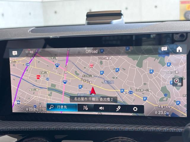 �������i�r�F��̊��̂���i�r�́A����������ԓ������o���Ă���܂��B�I�[�f�B�I�@�\���[�����Ă���܂��̂ŁA�^�]�����y���߂܂���