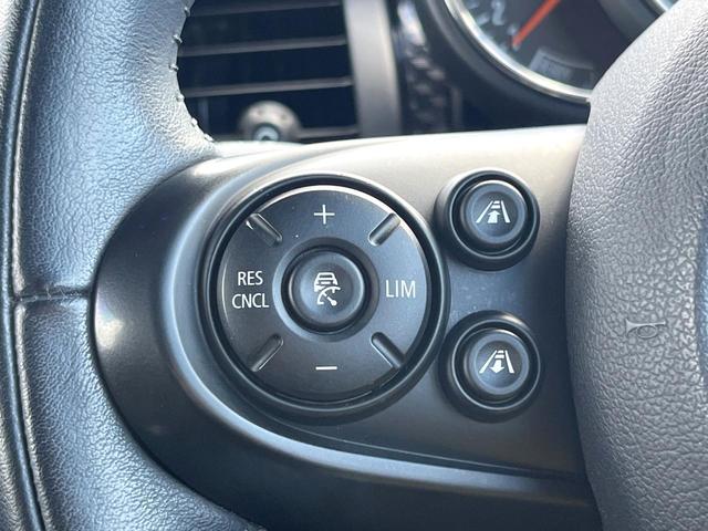 �����[�_�[�N���[�Y�R���g���[���F�O�̎ԂƂ̎Ԋԋ��������ɂƂ�A��葬�x�Ŏ������s���Ă���鎟����̃N���[�Y�R���g���[���I��ɍ������H�⎩���Ԑ�p���H�Ŏg�p����֗��ȋ@�\�ł��I