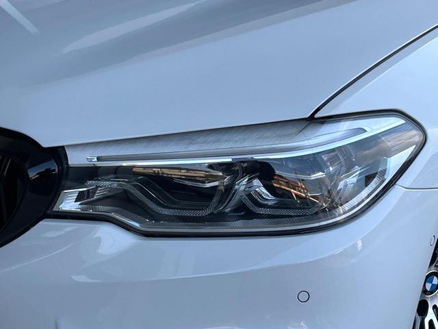 ���k�d�c�w�b�h���C�g�F��ԑ��s�����ǍD�Ȏ��E���m�ۂ����S���ĉ^�]�ł��鍂�P�x�k�d�c�w�b�h���C�g�𑕔��I�_�����x�������A����d�͂��}�����Ă��܂��B