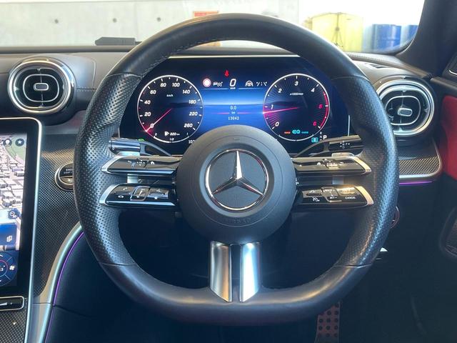 ���}���`�t�@���N�V�����X�e�A�����O�F�n���h���̍��E�̃{�^���ŃI�[�f�B�I�̑I���≹�ʂ̒��߂��\�ł��B�n���h�����������������ł���̂ň��S�ł��ˁ�