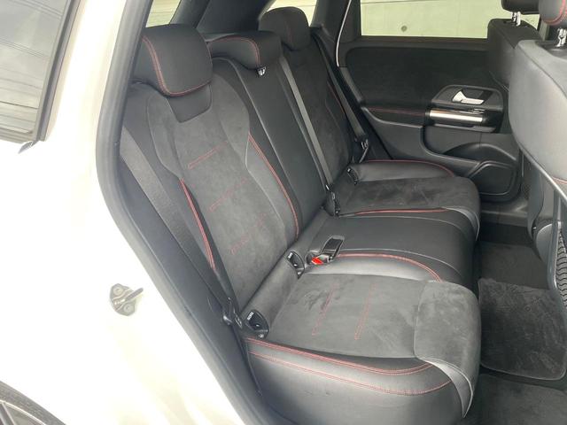 ����ȁF��l����Ԃ��Ă��������������Ȃ��قǁA�������L�X���Ă���܂��B