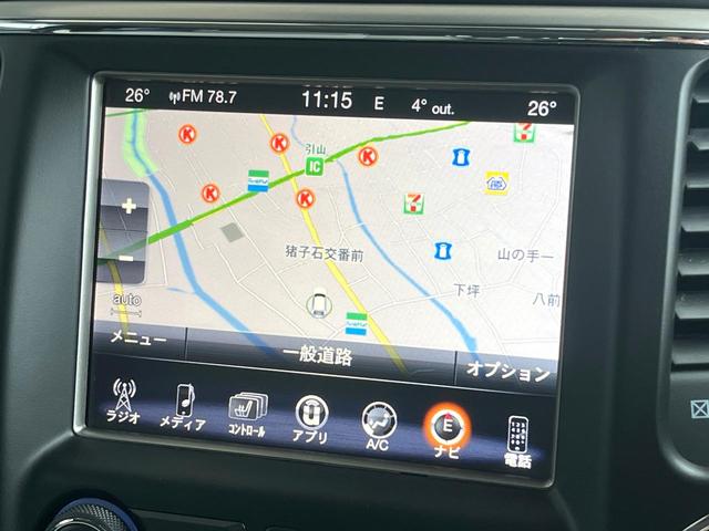 �������i�r�F��̊��̂���i�r�́A����������ԓ������o���Ă���܂��B�a�����������������Đ��ȂǃI�[�f�B�I�@�\���[�����Ă���܂��̂ŁA�^�]�����y���߂܂���