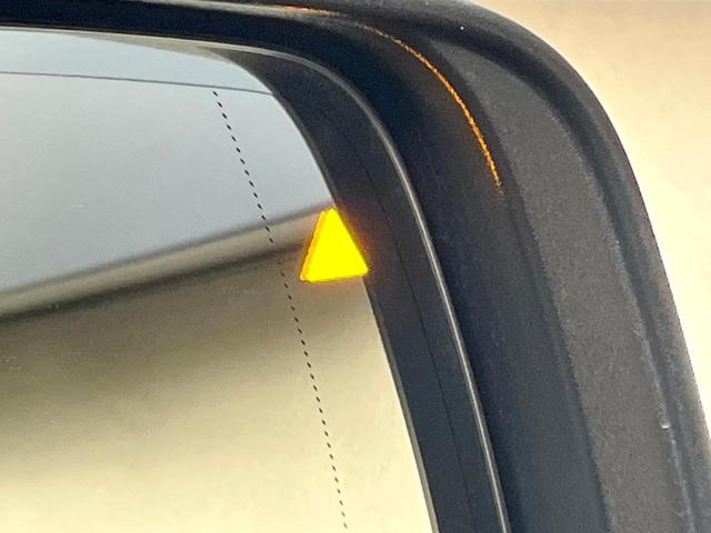 ���u���C���h�A�V�X�g�Z���T�[�F���p����̎Ԃ����m���A�h���C�o�[���Ԑ��ύX���s���ۂɁA�x�����Ƌ��ɒ��ӂ𑣂��Ă������S�x���@�\�ł��I