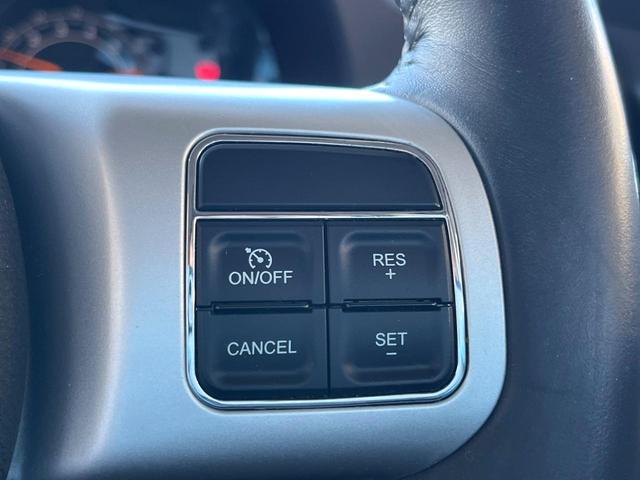 ���I�[�g�N���[�Y�R���g���[���F�������H�⎩���Ԑ�p���H���ɂāA�葬���q���\�ƂȂ�֗��ȋ@�\�ł��B�������ړ��̍ۂł����ɂ����֗��ɂ��g�����������܂���