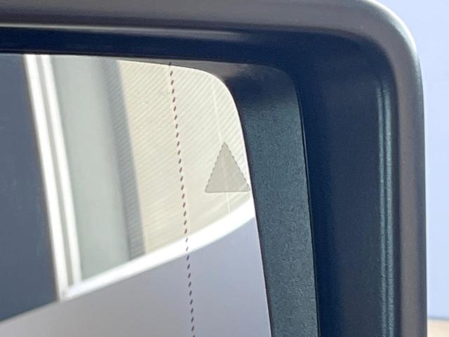 ジープ・ラングラーアンリミテッド リミテッドＥＤウィズサンライダフリップＴフォーハドＴ　特別仕様車　ブラックレザーシート　シートヒーター　純正ナビ　Ｂｌｕｅｔｏｏｔｈ　アップルカープレイ　ブラック革貼インパネ加飾　レーダークルーズコントロール　バックカメラ　ハンドルヒーター　１オーナー（8枚目）