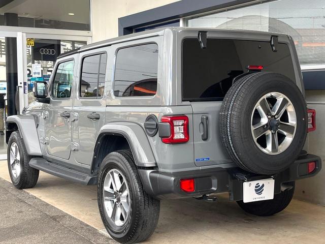 ジープ・ラングラーアンリミテッド リミテッドＥＤウィズサンライダフリップＴフォーハドＴ　特別仕様車　ブラックレザーシート　シートヒーター　純正ナビ　Ｂｌｕｅｔｏｏｔｈ　アップルカープレイ　ブラック革貼インパネ加飾　レーダークルーズコントロール　バックカメラ　ハンドルヒーター　１オーナー（37枚目）