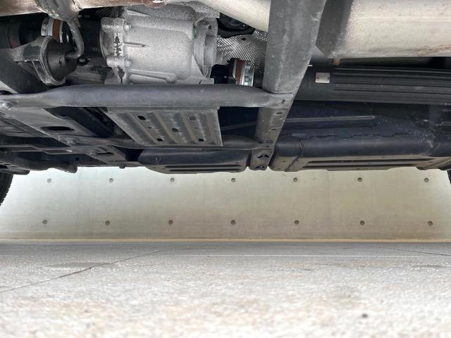 ジープ・ラングラーアンリミテッド リミテッドＥＤウィズサンライダフリップＴフォーハドＴ　特別仕様車　ブラックレザーシート　シートヒーター　純正ナビ　Ｂｌｕｅｔｏｏｔｈ　アップルカープレイ　ブラック革貼インパネ加飾　レーダークルーズコントロール　バックカメラ　ハンドルヒーター　１オーナー（54枚目）