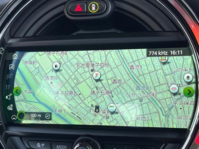 ＭＩＮＩ クーパーＳ　３ドア　６ＭＴ　ペッパーパッケージ　純正ナビ　アクティブクルーズコントロール　コンフォートアクセス　ＥＴＣ内蔵ドアミラー　ＬＥＤヘッドランプ　ＬＥＤフォグ　純正１７インチアルミホイール　禁煙車（4枚目）