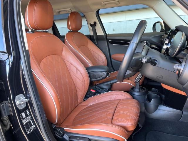 ＭＩＮＩ クーパー　クラシック・トリム　５ドア　１オーナー　レザーシートシートＰＫＧ　ドライビングアシストＰＫＧ　純正ナビ　リアカメラ　シートヒーター　コンフォートアクセス　マルチディスプレイメーター　ＥＴＣ　クルコン　ＬＥＤヘッド（10枚目）