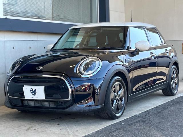 ＭＩＮＩ クーパー　クラシック・トリム　５ドア　１オーナー　レザーシートシートＰＫＧ　ドライビングアシストＰＫＧ　純正ナビ　リアカメラ　シートヒーター　コンフォートアクセス　マルチディスプレイメーター　ＥＴＣ　クルコン　ＬＥＤヘッド（21枚目）