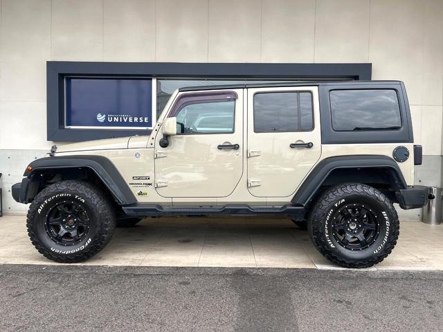 ジープ・ラングラーアンリミテッド スポーツ ポータブルナビ ワンセグ 純正オーディオ CD再生 クルーズコントロール キーレス ETC 18インチアルミホイール オートエアコン 禁煙車(15枚目)