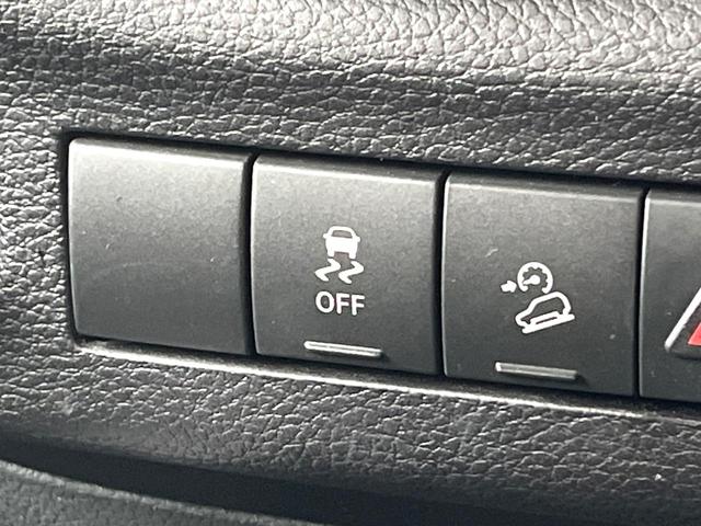 ジープ・ラングラーアンリミテッド スポーツ ポータブルナビ ワンセグ 純正オーディオ CD再生 クルーズコントロール キーレス ETC 18インチアルミホイール オートエアコン 禁煙車(20枚目)