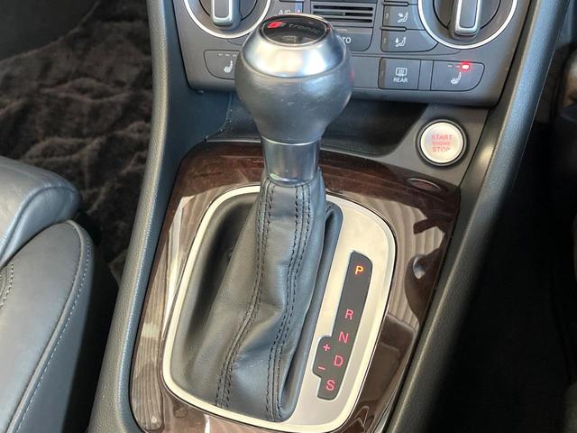 Ｑ３ ２．０ＴＦＳＩクワトロ２２０ＰＳ　サンルーフ　レザーＰＫＧ　ＬＥＤＰＫＧ　パワーバックドア　アドバンスドキー　純正ナビ　バックカメラ　禁煙車　ＥＴＣ　シートヒーター　パワーシート　クリアランスソナー　Ｂｌｕｅｔｏｏｔｈ（10枚目）