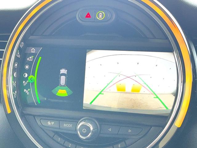 ���X�}�[�g�L�[�F���������Ă��邾���ŁA�h�A���b�N��������G���W���X�^�[�g���\�ł��B�f�U�C�����X�^�C���b�V���Őg�ɒ����Ă��邾���ł������������ł��ˁB