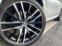 ｘＤｒｉｖｅ　３５ｄ　Ｍスポーツ　プラスパッケージ　サンルーフ　ハーマンカードンサウンドシステム　ブラックレザーシート　純正２２オプションインチアルミホイール　全周囲カメラ　レーダークルーズコントロール　ＥＴＣ　１オーナー　禁煙車（21枚目）