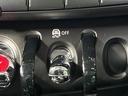 ＭＩＮＩ クーパー　ＬＥＤライトＰＫＧ　カメラ／パーキングアシストＰＫＧ　ペッパーＰＫＧ　禁煙車　純正ナビ　リアビューカメラ　インテリジェントセーフティー　ＥＴＣ　Ｂｌｕｅｔｏｏｔｈ（7枚目）