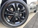 ●純正１６インチアルミホイール：輸入車ならではの卓越した走りを支えるホイールと足回りです！日本車の走りに慣れている方にもぜひ体感して頂きたい程高いレベルでまとまっています！