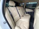 ●後部座席も気になるようなキズ・汚れやへたり等、大きなダメージはなく、良好な状態です。