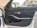 ３２０ｉ　Ｍスポーツ　コンフォートＰＫＧ　後期モデル　アダプティブクルーズコントロール　パドルシフト　前席シートヒーター　前席パワーシート　ＬＥＤヘッドライト　デュアルオートエアコン　Ｍスポーツサスペンション　純正ナビ（53枚目）