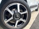 ●純正〇〇インチアルミホイール:輸入車ならではの卓越した走りを支えるホイールと足回りです!日本車の走りに慣れている方にもぜひ体感して頂きたいほど、高いレベルでまとまっています!