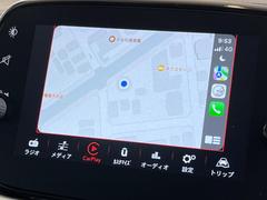 ●Ａｐｐｌｅ　Ｃａｒ　Ｐｌａｙ：スマホとの有線接続で、ナビ・オーディオ再生などスマホのアプリ機能が画面でも使える便利機能です！ 4