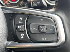 ���졼�������롼������ȥ����롧���μ֤Ȥμִֵ�Υ�����ˤȤ�Ĥġ�����®�٤Ǽ�ư���Ԥ��Ƥ���뼡����Υ��롼������ȥ����롪��˹�®ƻϩ�伫ư������ƻϩ�ǻ��Ѥ��������ʵ�ǽ�Ǥ��� 7